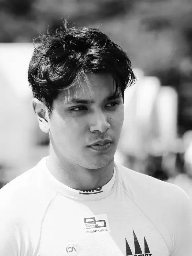Profil Philo Praz Armand, Putra Jennifer Jill