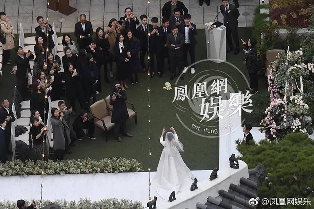 song song couple menikah