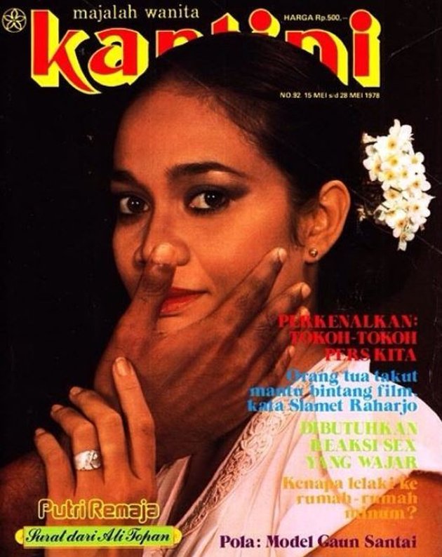 Masih eksis hingga kini, Rina Hasyim sangat cantik saat muda. Berikut pesonanya saat jadi cover majalah, wajahnya tidak berubah kan? Sekarang pun masih cantik juga.
