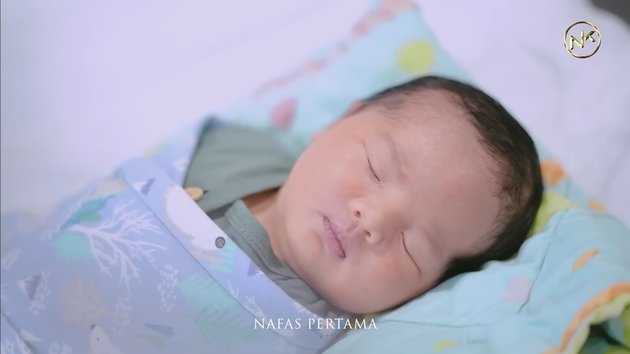 Having a Beautiful Name, 10 Photos of Baby Kenes, Nella Kharisma and Dory Harsa's Second Child - Her Chubby Cheeks are So Cute