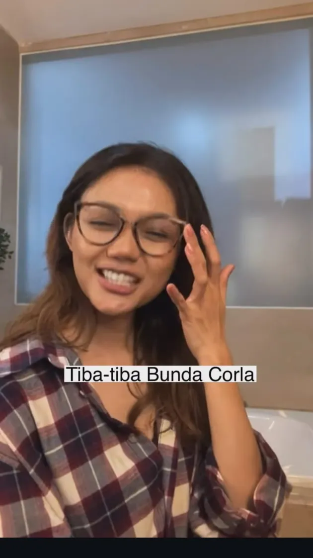 Potret Rina Nose Impersonate Bunda Corla