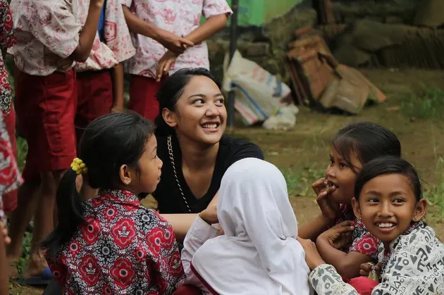 Putri Tanjung, anak Chairil Tanjung