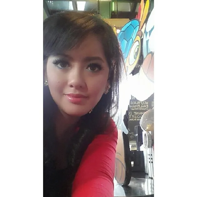 Putri Violla