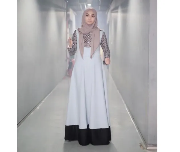 PUTUSKAN BERHIJAB, RINA NOSE TETAP TAMPIL FASHIONABLE ...