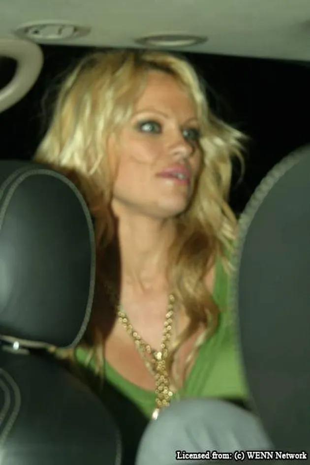 pamela_anderson_di_london
