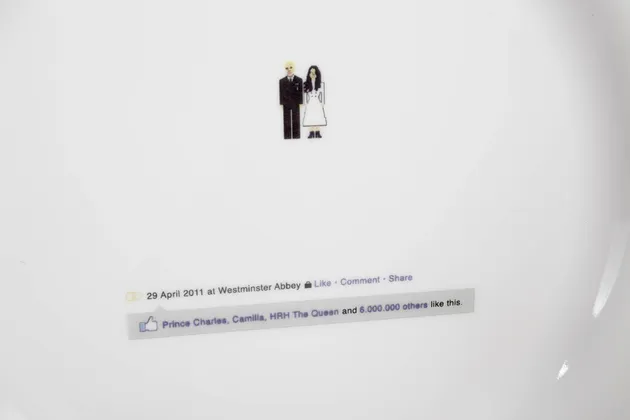 Suvenir Piring Royal Wedding