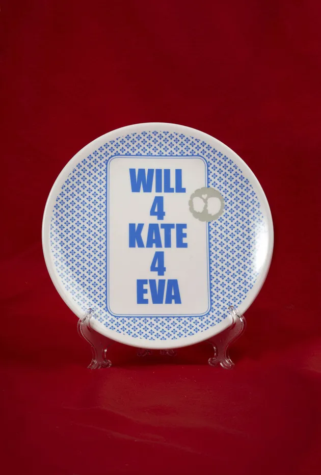 Suvenir Piring Royal Wedding