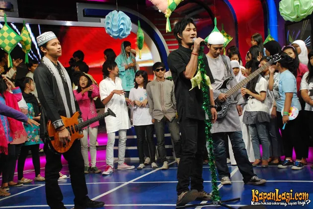 Para Artis di Acara DAHSYAT RCTI Selasa 31 Agustus