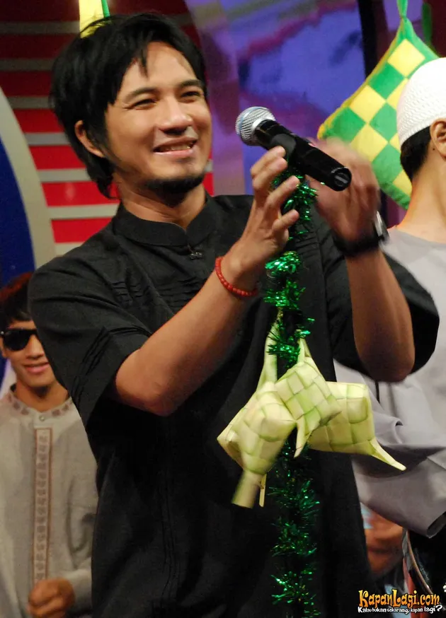 Para Artis di Acara DAHSYAT RCTI Selasa 31 Agustus