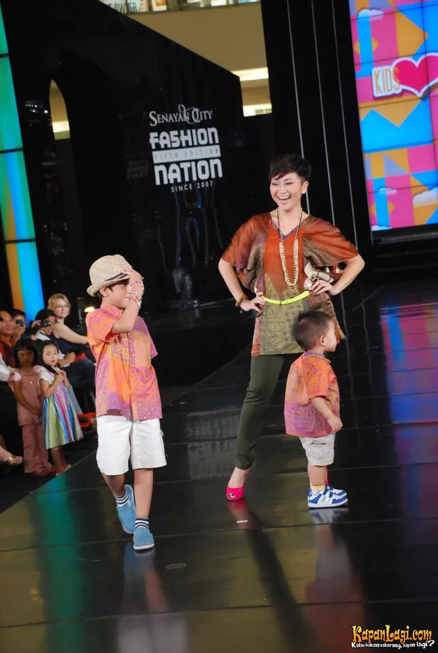 Kids Love Fashion