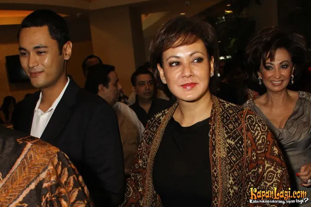 Film Yang Rame Ditonton | para artis rame rame nonton hatrrick kapanlagi com Film Yang Rame Ditonton | para artis rame rame nonton hatrrick kapanlagi com