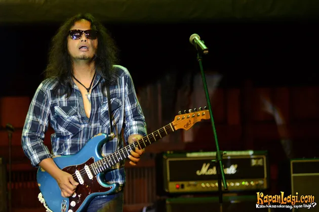 Indonesian Guitarist