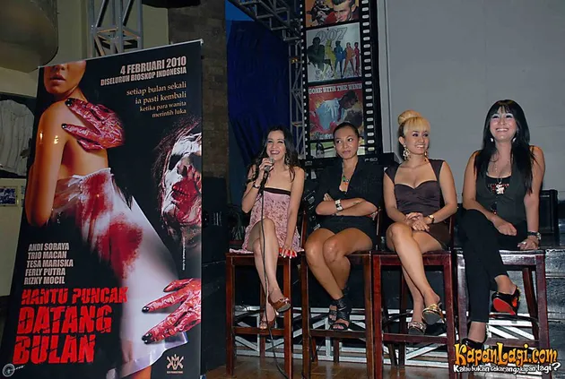 hantu puncak datang bulan