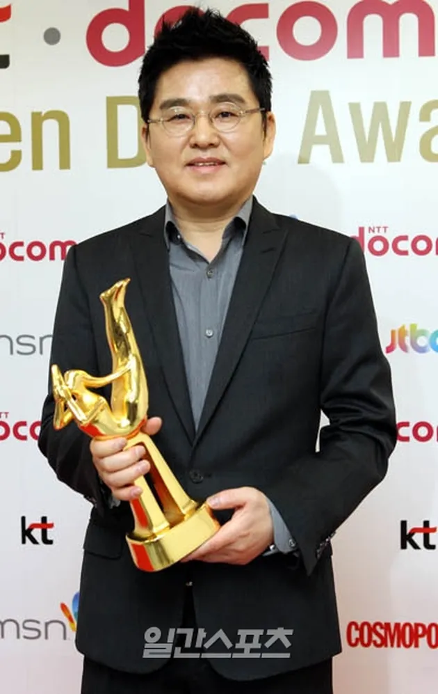 golden disk awards 2011