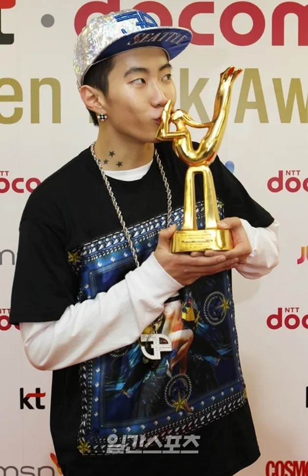 golden disk awards 2011