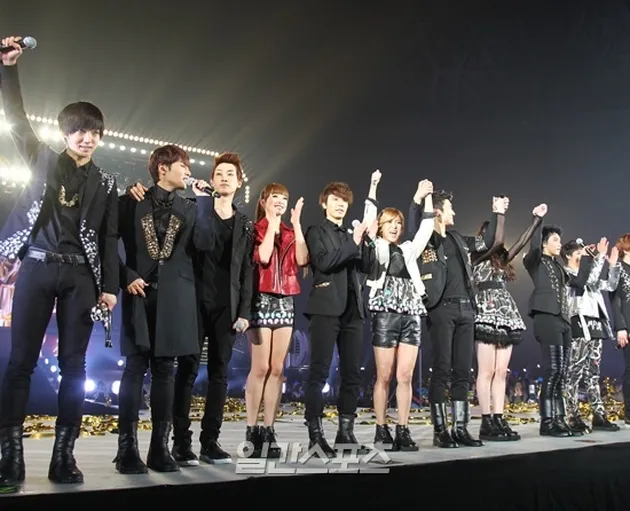 golden disk awards 2011