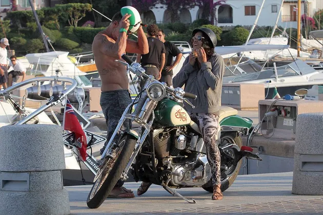 Seleb dan Motornya