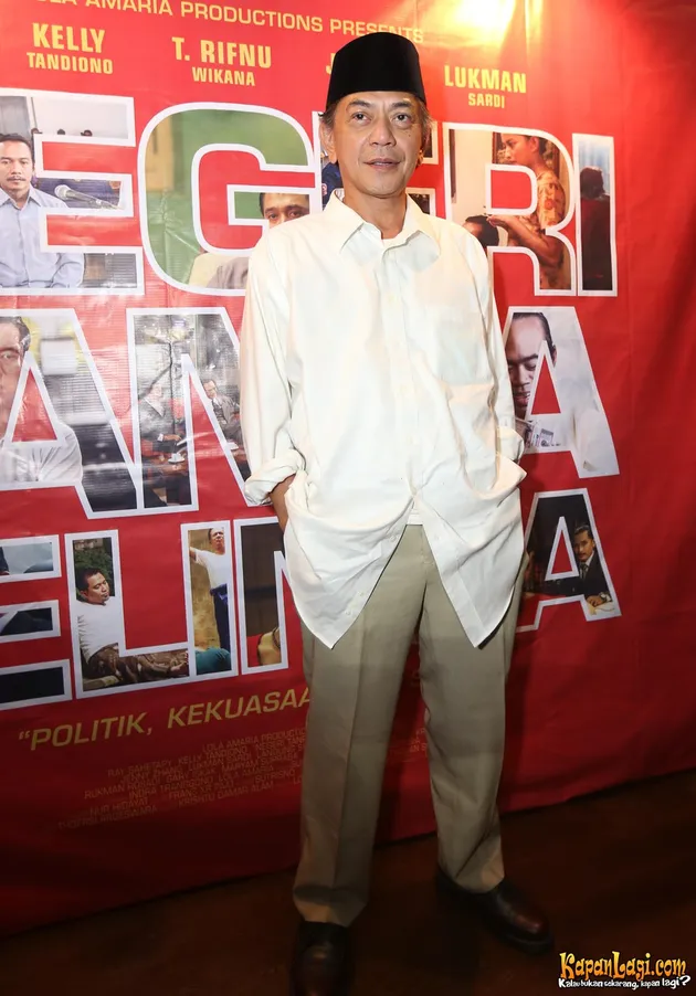 NEGERI TANPA TELINGA