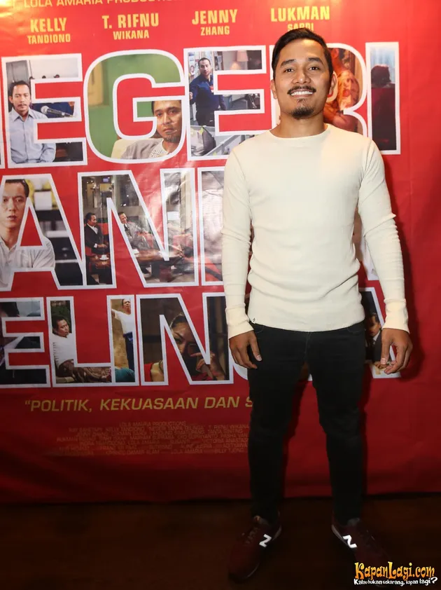 NEGERI TANPA TELINGA
