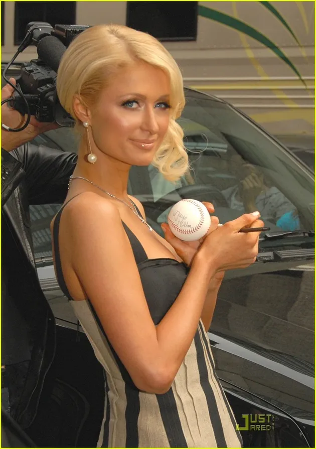 paris_hilton