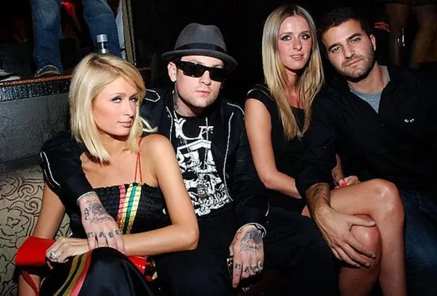 paris_hilton_syuting_plus_dugem