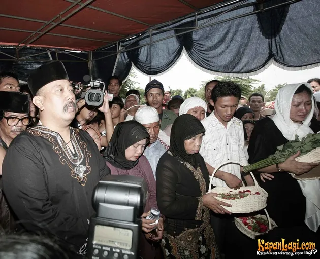 Timbul Srimulat 