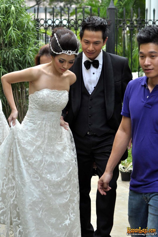PEMOTRETAN FOTO PRE WEDDING DELON -YESLIN WANG - KapanLagi.com