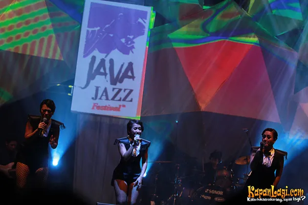 Tidak salah kalau penyelenggara CLEAR Java Jazz Festival 2014 memilih mereka untuk mengisi acara.