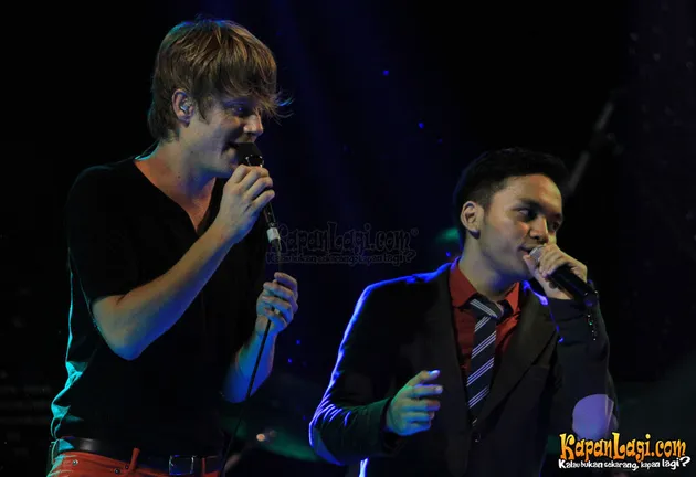 Wouter Hamel terlihat antusias dapat berkolaborasi dengan musisi asal Indonesia, Calvin Jeremy.