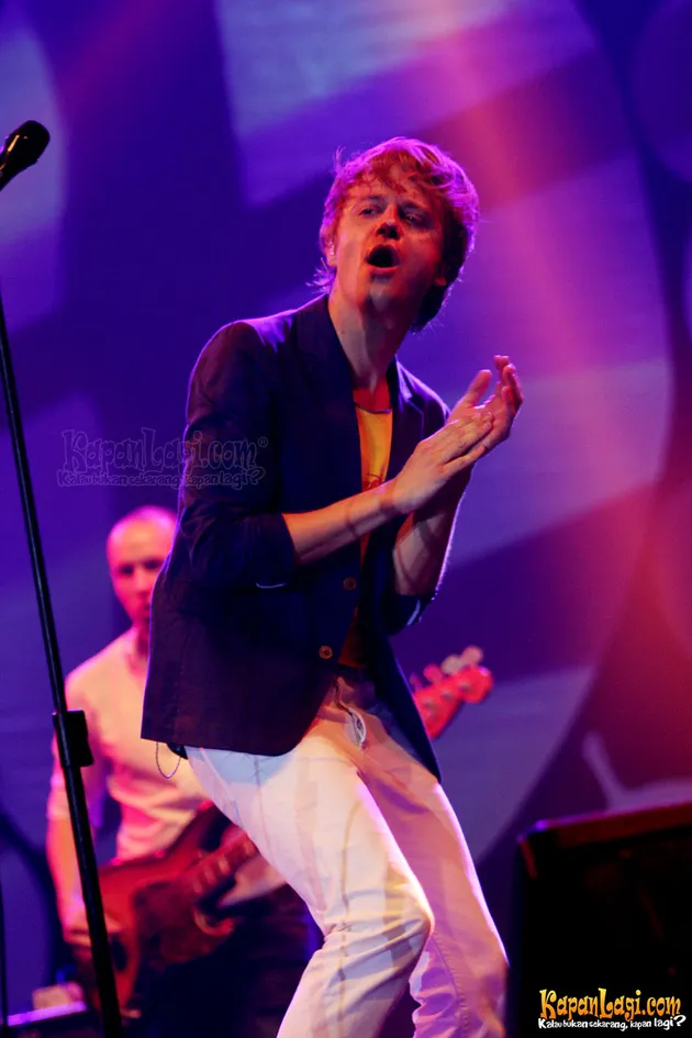 Gaya Wouter Hamel saat bergoyang.