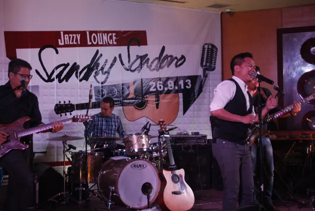 Sandhy Sondoro