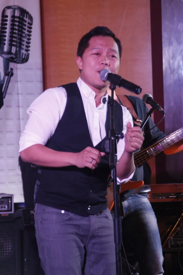 Sandhy Sondoro