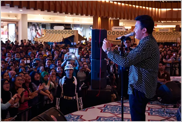 Tulus Live @JakCloth
