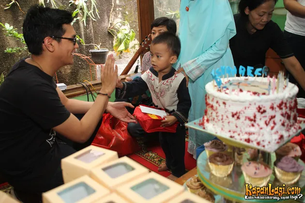 PERAYAAN ULANG TAHUN KE-24 AFGAN BERSAMA ANAK YATIM 