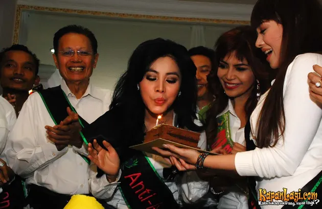 cici faramida - dr deby vinsky