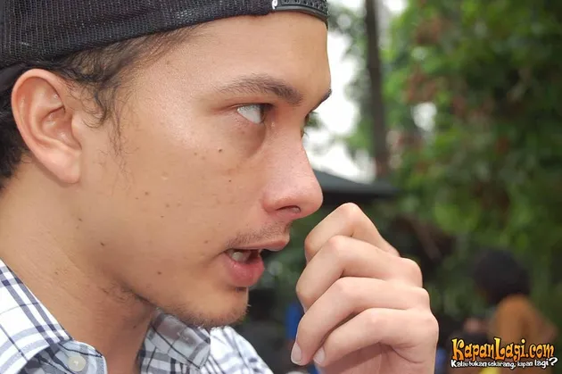 Nicholas Saputra
