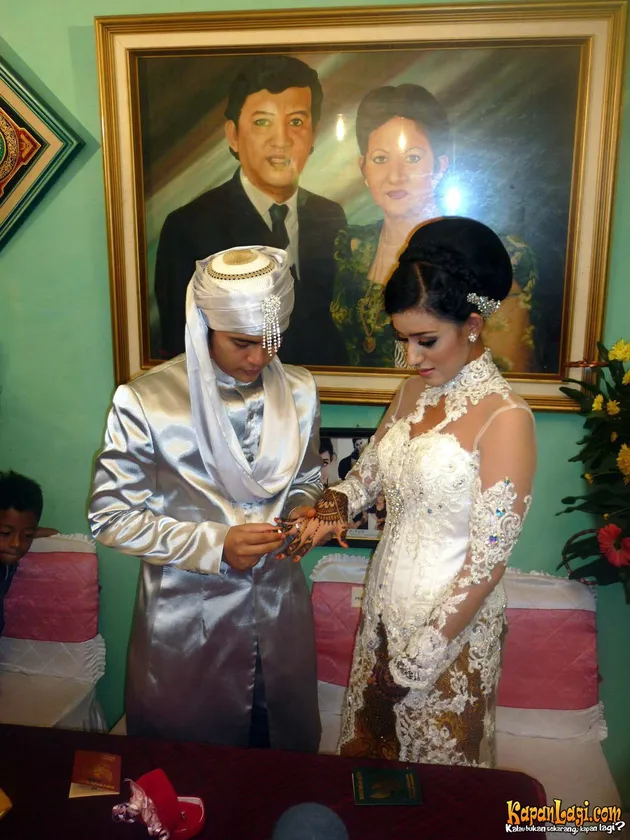 pernikahan fairuz dan galih ginanjar