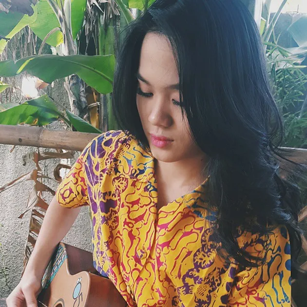 Artis Rayakan Hari Batik