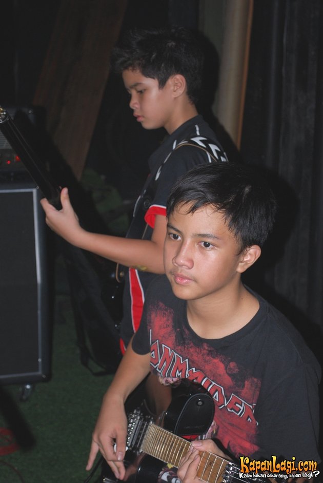 PESTA ULTAH AL LUCKY LAKI DI PONDOK INDAH - KapanLagi.com