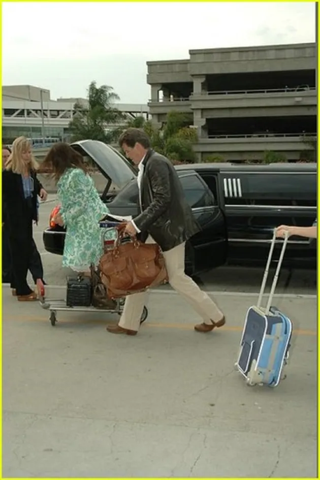 pierce_brosnan_hawai