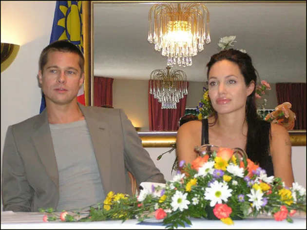pitt_jolie_konfrensi