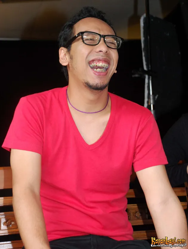pongki barata, ajeng