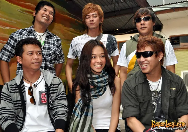 poppy bunga/slima band