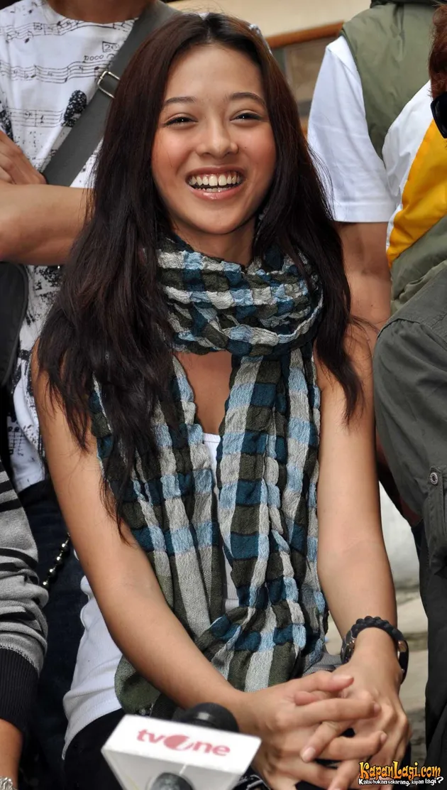 poppy bunga/slima band