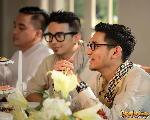Ungu, Afgan, Rossa