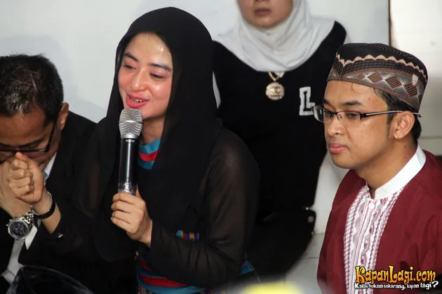 Dewi Perssik