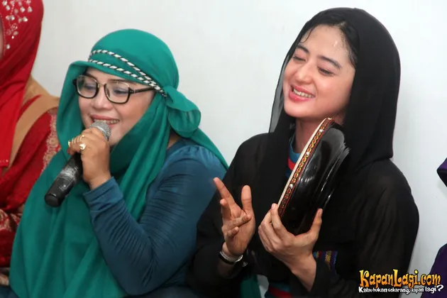 Dewi Perssik