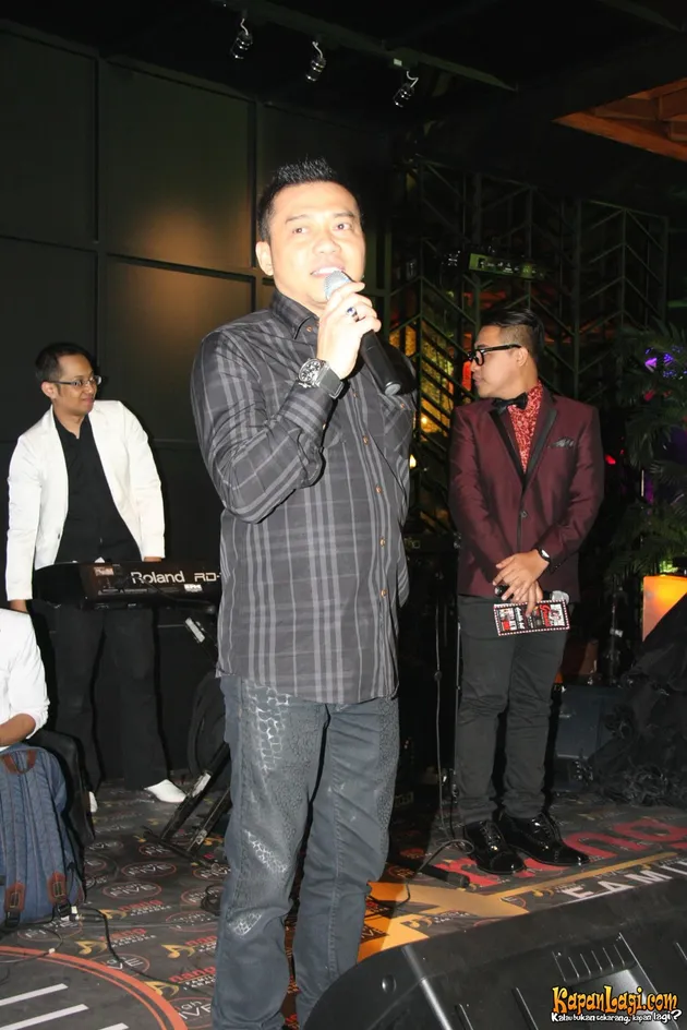 Bisnis Karaoke Anang