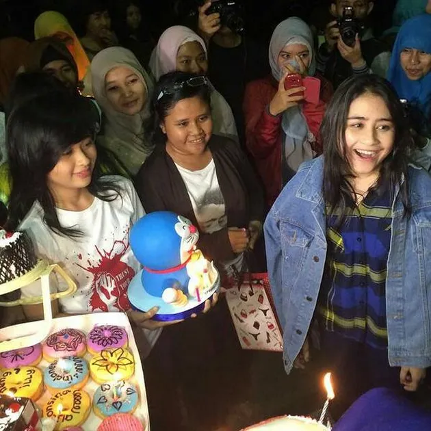 Prilly Latuconsina