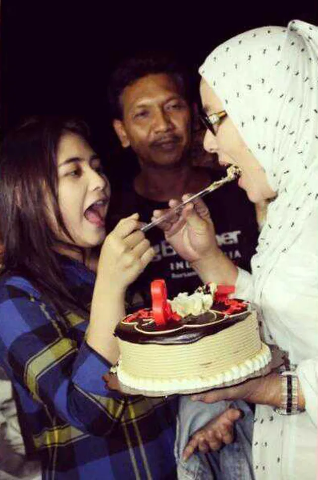 Prilly Latuconsina